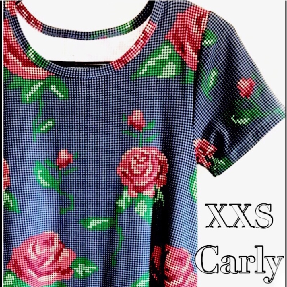 🚫SOLD🚫 LuLaRoe Carly - Pixelated Roses